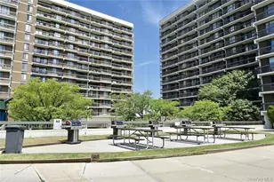 152-18 Union Tpke, Kew Gardens, NY 11367 - Photo 21