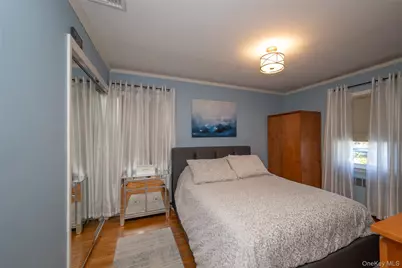 211 Gardner Avenue, Jericho, NY 11753 - Photo 23