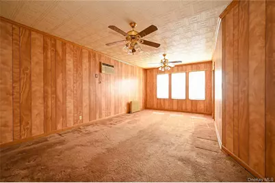 79-23 69 Avenue, Middle Village, NY 11379 - Photo 15