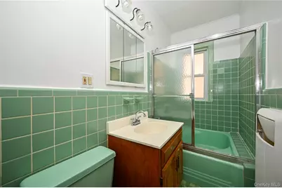 79-23 69 Avenue, Middle Village, NY 11379 - Photo 7