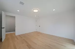 120 Cherry Dr W, Plainview, NY 11803 - Photo 29