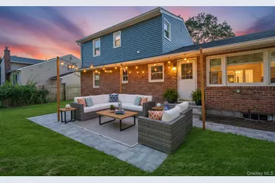 120 Cherry Drive W, Plainview, NY 11803 - Photo 5