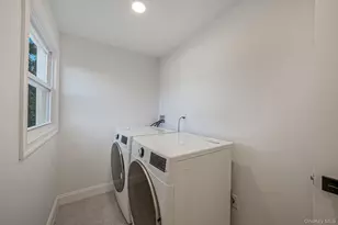 120 Cherry Dr W, Plainview, NY 11803 - Photo 25