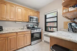 317 Main St, Roslyn, NY 11576 - Photo 7