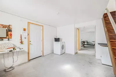 287 Mary Lou Avenue, Yonkers, NY 10703 - Photo 21