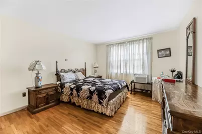 287 Mary Lou Avenue, Yonkers, NY 10703 - Photo 17