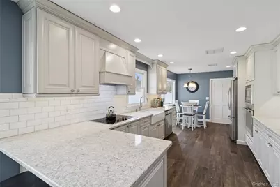 11 Pembrook Drive, Stony Brook, NY 11790 - Photo 19