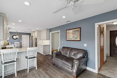 11 Pembrook Drive, Stony Brook, NY 11790 - Photo 17