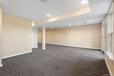 305 Balsam Drive, New Windsor, NY 12553 - Photo 33