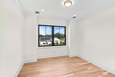 121 Dean Street, Hicksville, NY 11801 - Photo 21