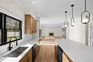 121 Dean St, Hicksville, NY 11801 - Photo 3