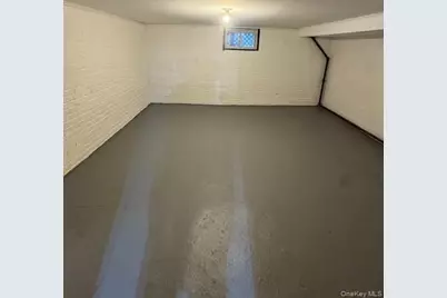 215 Conklin Street, Farmingdale, NY 11735 - Photo 37