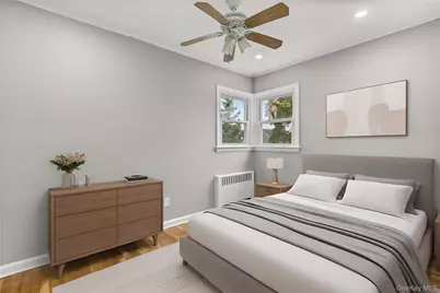 104 E Gates Avenue, Lindenhurst, NY 11757 - Photo 11