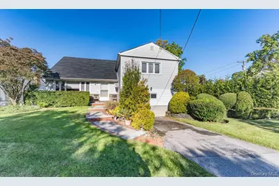 850 Ibsen Street, Woodmere, NY 11598 - Photo 17