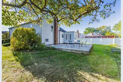850 Ibsen Street, Woodmere, NY 11598 - Photo 15