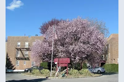 50 Davenport Avenue #2G, New Rochelle, NY 10801 - Photo 1