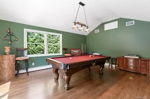 137 South Rd, Westhampton, NY 11977 - Photo 25