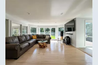 137 South Road, Westhampton, NY 11977 - Photo 5