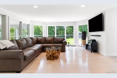 137 South Road, Westhampton, NY 11977 - Photo 13