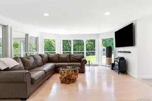 137 South Rd, Westhampton, NY 11977 - Photo 13