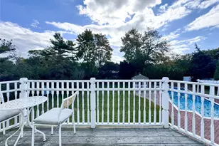 137 South Rd, Westhampton, NY 11977 - Photo 23