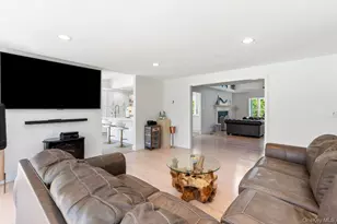 137 South Rd, Westhampton, NY 11977 - Photo 15