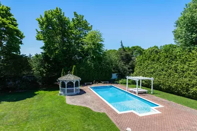 137 South Road, Westhampton, NY 11977 - Photo 35