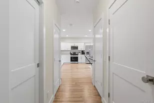 27 Pinewood Dr, Shirley, NY 11967 - Photo 9