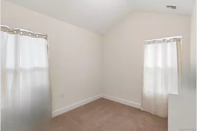27 Pinewood Dr, Shirley, NY 11967 - Photo 17