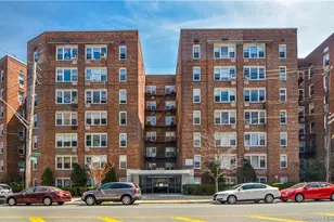 4320 Van Cortlandt Park E, Bronx, NY 10470 - Photo 15