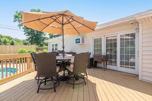 14 Harbor Ln, Glen Head, NY 11545 - Photo 37