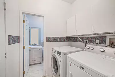 3 Iowa Avenue, Port Jefferson Station, NY 11776 - Photo 9