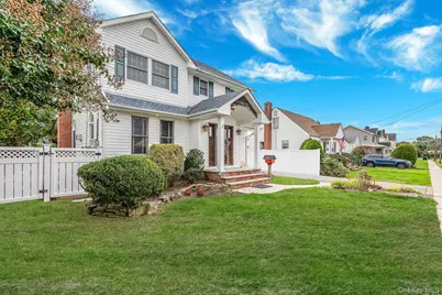 4 Sullivan Avenue, Farmingdale, NY 11735 - Photo 3