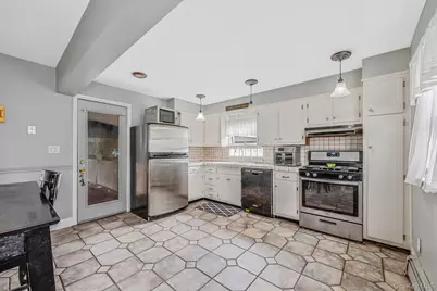 4 Sullivan Avenue, Farmingdale, NY 11735 - Photo 21