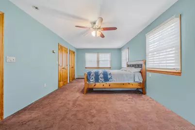 4 Sullivan Avenue, Farmingdale, NY 11735 - Photo 27