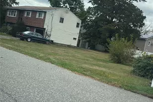 81 Nevada Rd, West Babylon, NY 11704 - Photo 3