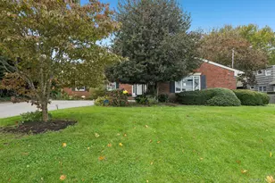 312 Great River Rd, Great River, NY 11739 - Photo 3