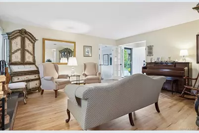 312 Great River Road, Great River, NY 11739 - Photo 5