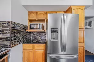 11 Dianne Ave, Centereach, NY 11720 - Photo 11