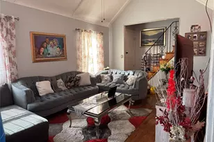 131-20 224th St, Springfield Gardens, NY 11413 - Photo 9