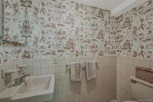 7 Hill Dr, Port Jefferson, NY 11777 - Photo 29