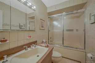 7 Hill Dr, Port Jefferson, NY 11777 - Photo 21