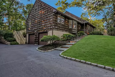 7 Hill Drive, Port Jefferson, NY 11777 - Photo 3