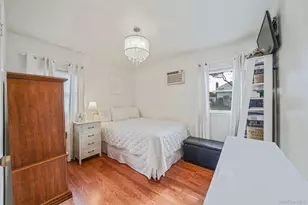 138 Claudy Ln, New Hyde Park, NY 11040 - Photo 15