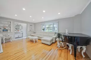 138 Claudy Ln, New Hyde Park, NY 11040 - Photo 9