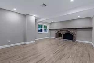 11 Gorham Ln, Dix Hills, NY 11746 - Photo 19