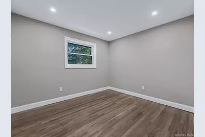 11 Gorham Lane, Dix Hills, NY 11746 - Photo 25