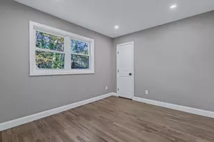 11 Gorham Ln, Dix Hills, NY 11746 - Photo 15