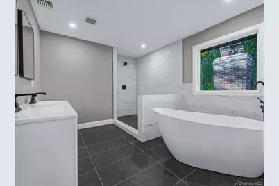 11 Gorham Lane, Dix Hills, NY 11746 - Photo 23