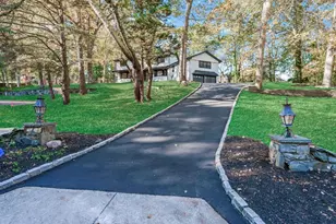 11 Gorham Ln, Dix Hills, NY 11746 - Photo 3